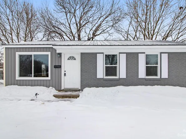 1062 N Maple Rd, Ann Arbor, MI 48103