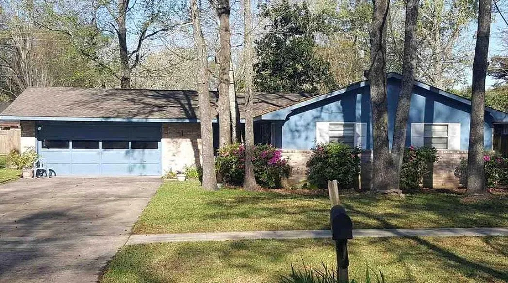 3 bed, 1225 sqft, $1,750 — Photo 1