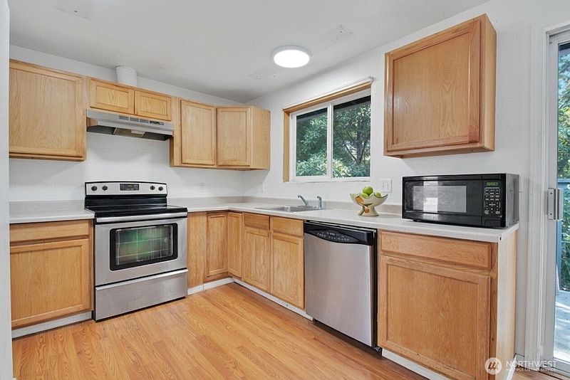 5th image of 29754 4th Avenue S
