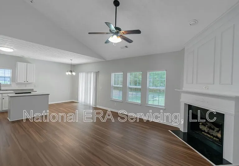 155 Greenland Dr — Photo 4