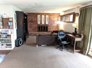 1093 Parker St, Springfield, MA 01129