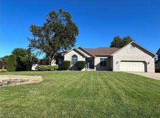 8707 Fairweather Trl, Youngstown, OH 44514