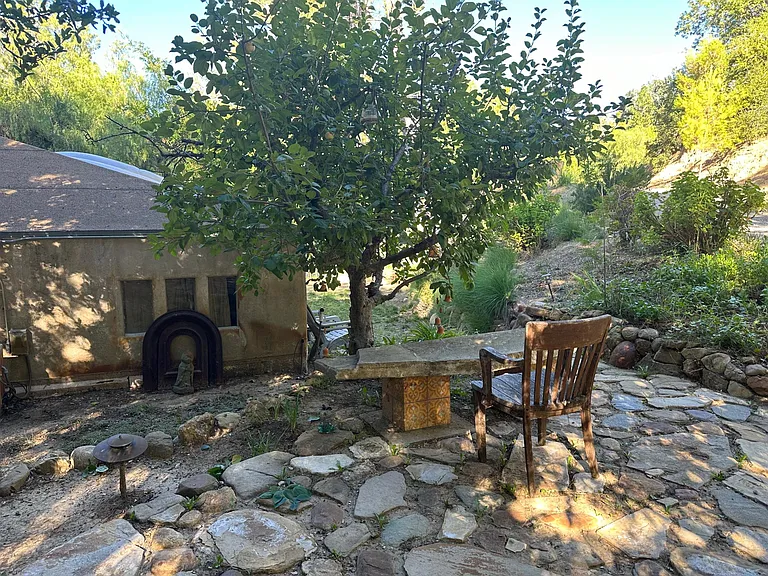 2376 Old Topanga Canyon Rd — Photo 33