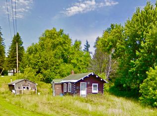 29 Riverside Ave, Fort Fairfield, ME 04742