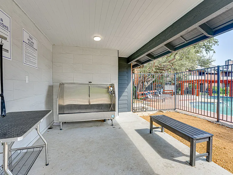 Indian Creek Apartments — Photo 22