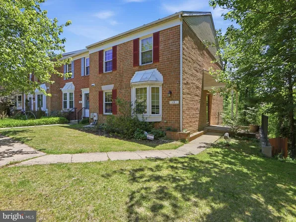 13 Courtwood Dr, Pikesville, MD 21208