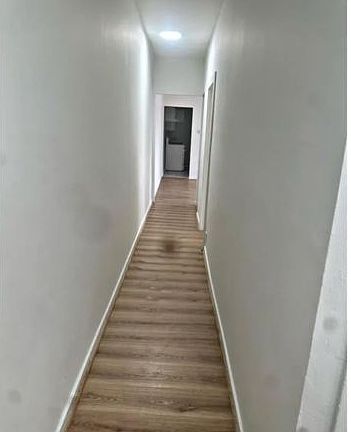 5th image of 11 Lawrence St APT 1L