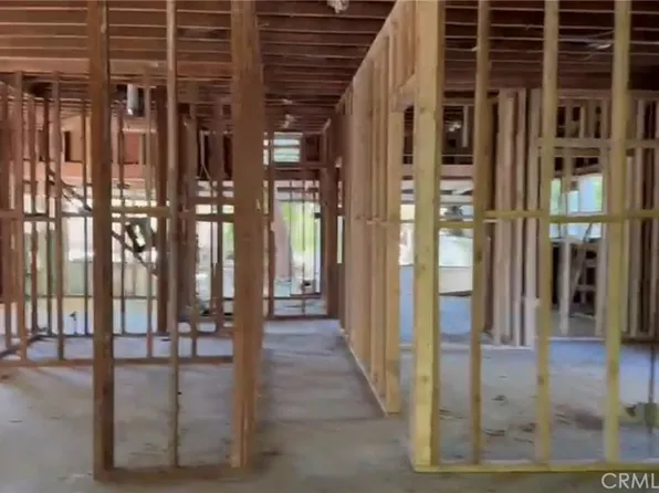 17150 Sherman Way, Van Nuys, CA 91406