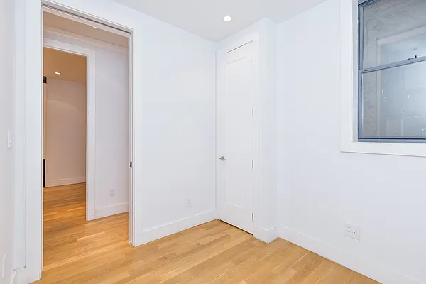 Rented by Nooklyn NYC LLC | media 23