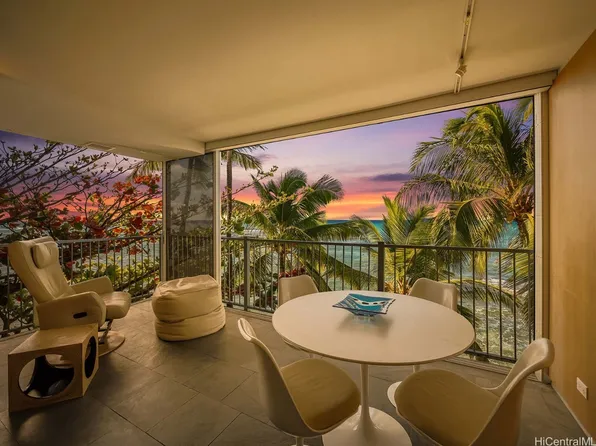 3015 Kalakaua Ave APT 401, Honolulu, HI 96815