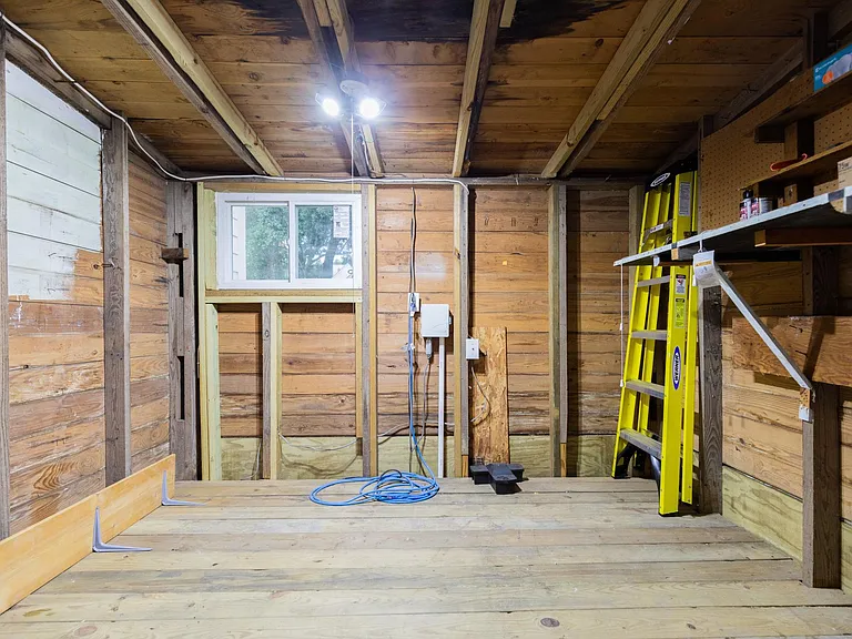 Shed /storage area acces from carport