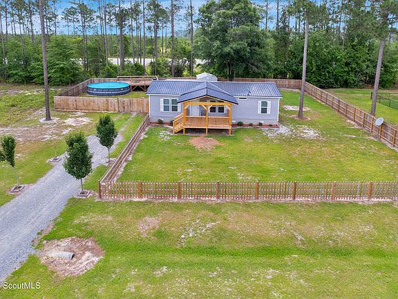 2nd image of 137 Turpentine Cir