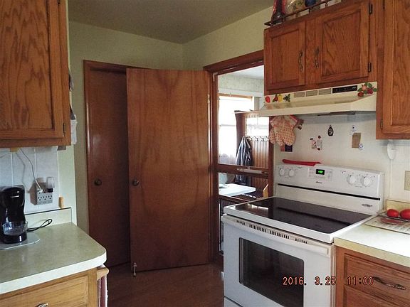 4th image of 1310 E Dexter Trl