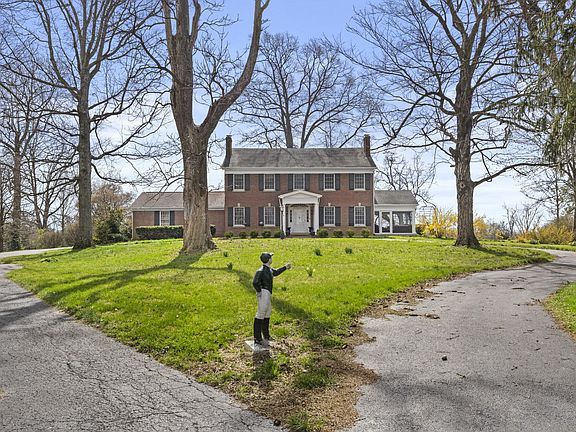 2nd image of 2399 Prewitt Pike