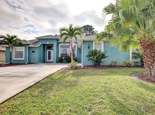 1198 SW Hamrock Ave, Port Saint Lucie, FL 34953