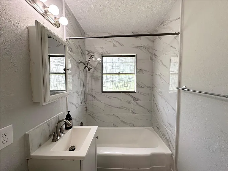 3723 Cosby St — Photo 8