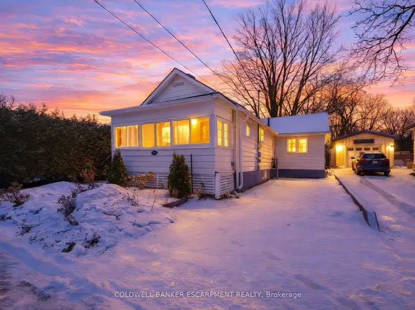 14 Laurine Ave, Guelph, ON N1E 4M9