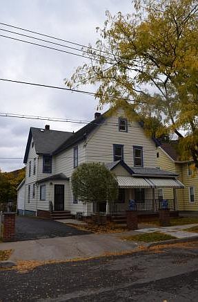 1st image of 11 Carlton St