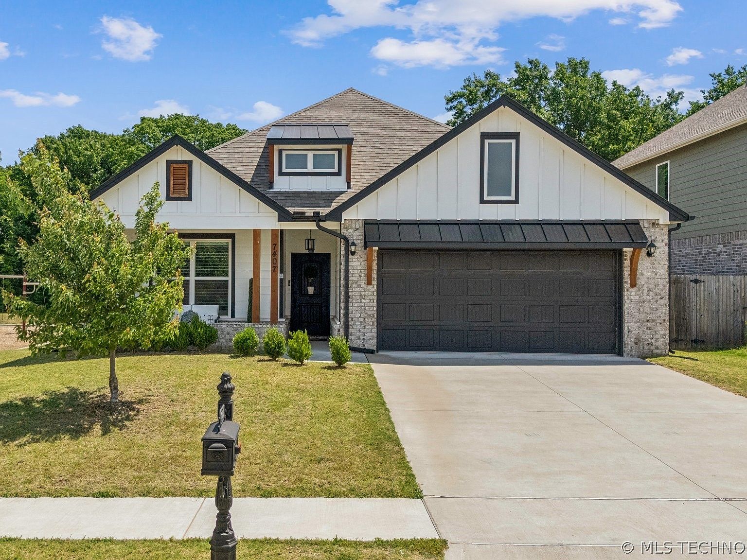 7407 S Walnut Ave, Broken Arrow, OK 74011 | Zillow