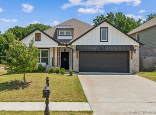 7407 S Walnut Ave, Broken Arrow, OK 74011