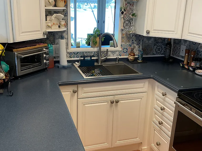 800 Kay Rd NE — Photo 2