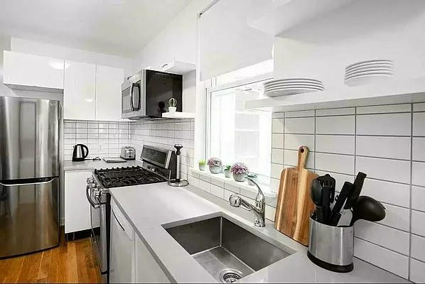 Rented by Compass | media 8