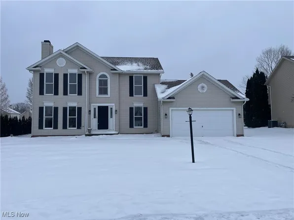 647 Southampton Ct, Akron, OH 44321