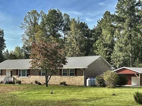17450 Mill Run Ln, Bowling Green, VA 22427