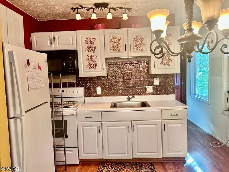 1 bed, 1.0 bath, $1,000 — Photo 4