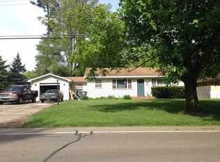 1718 Fairplain Ave, Benton Harbor, MI 49022