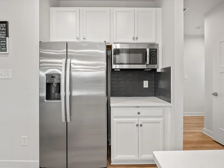 14212 Botsford Ave — Photo 23