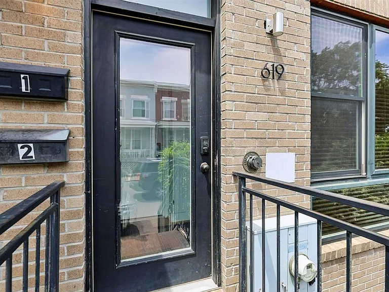 619 Harvard St NW #2 — Photo 3