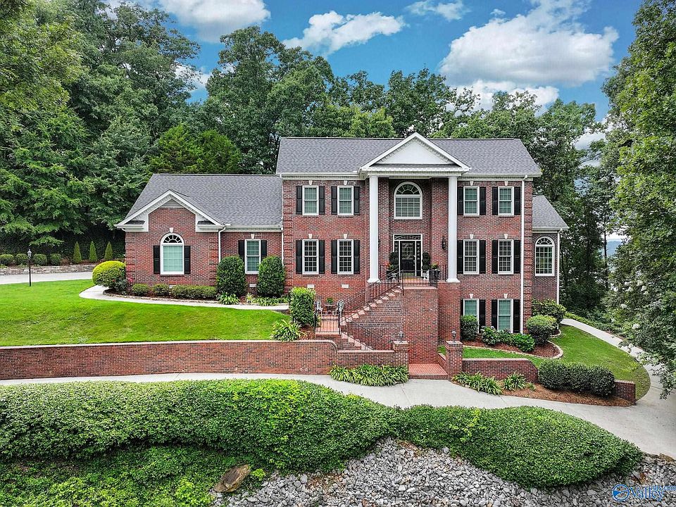 1st image of 4016 Windsor Dr