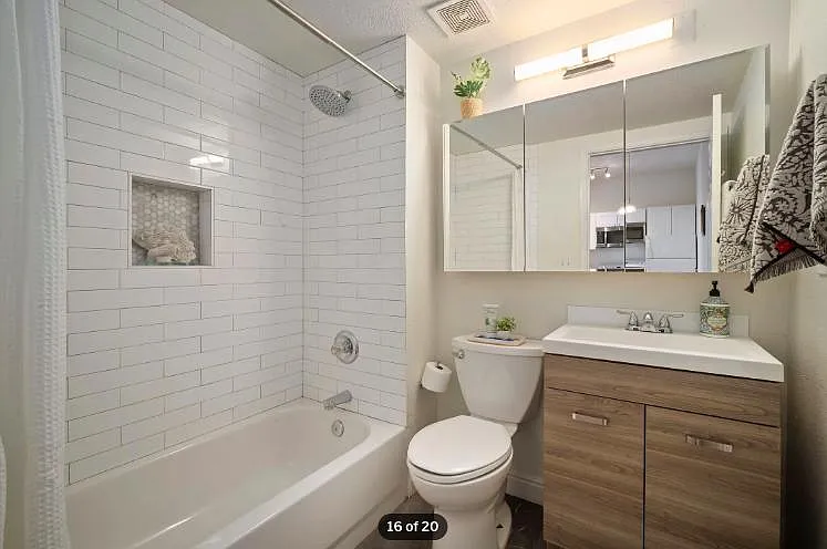 1425 N Washington St #202 — Photo 24