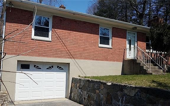 2nd image of 98 Northmore Dr