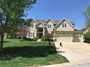 9630 Deer Run St, Lenexa, KS 66220