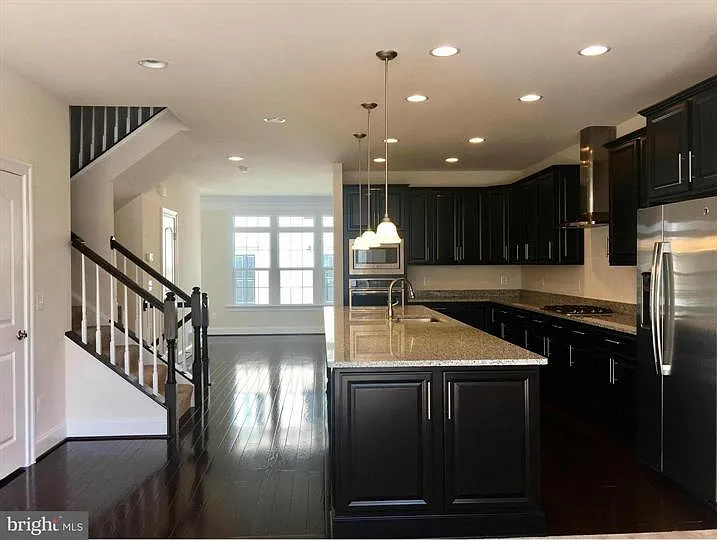 7088 Darbey Knoll Dr — Photo 4