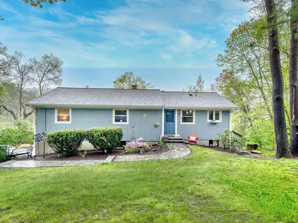 7 Noonhill Rd, Medfield, MA 02052