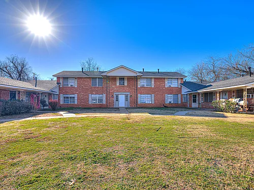 2934 NW 32nd St #7 Photo 1