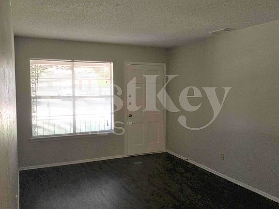 2nd image of 14807 Marsha Dr
