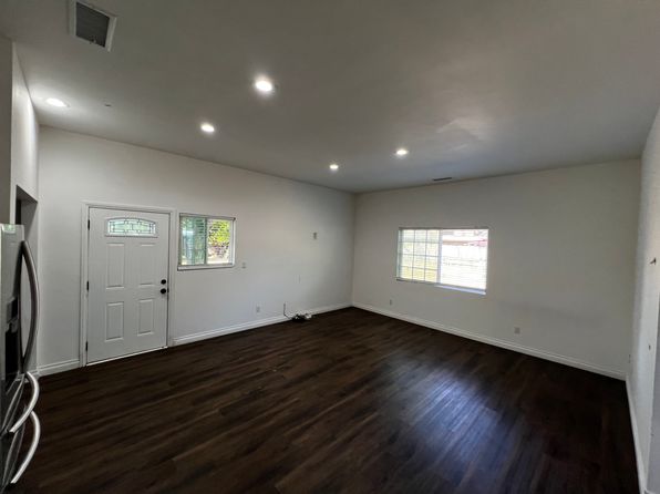 10345 Cliota St #2