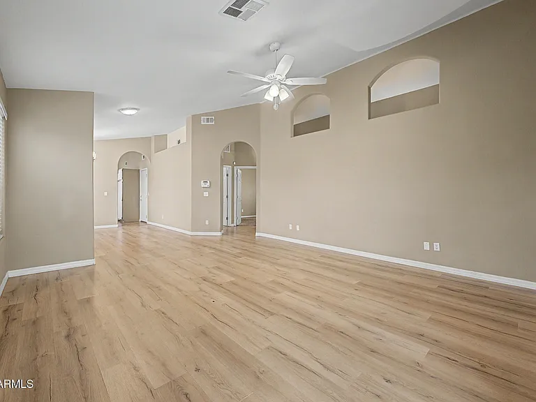 19003 N 12th Dr — Photo 5