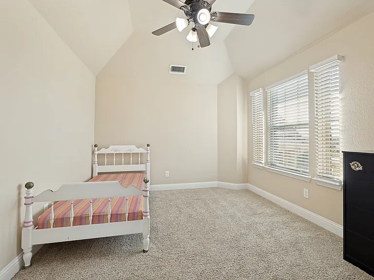 8107 Graystone Dr — Photo 15
