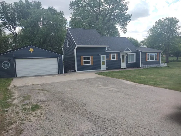 502 80th St SE, Rochester, MN 55904