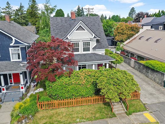 4th image of 2510 N Alder St