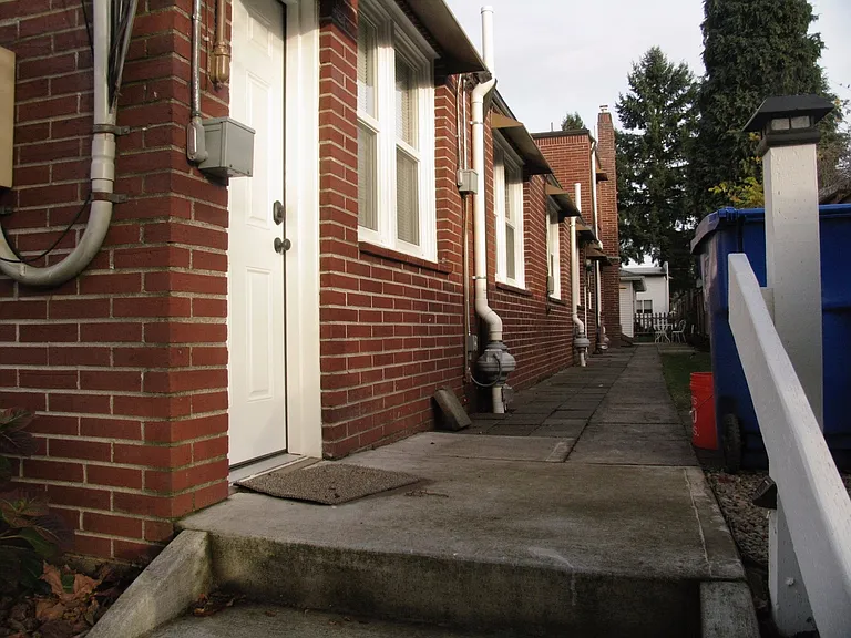 8104 SE 8th Ave — Photo 8