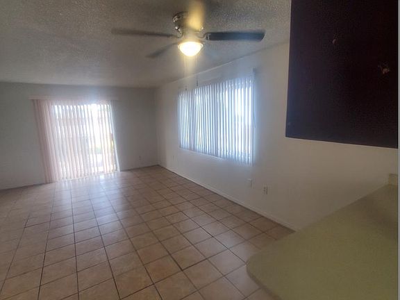 2nd image of 1000 Chelwood Park Blvd NE APT C