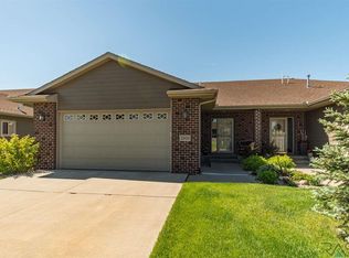 2903 E Whisper Trl, Sioux Falls, SD 57108