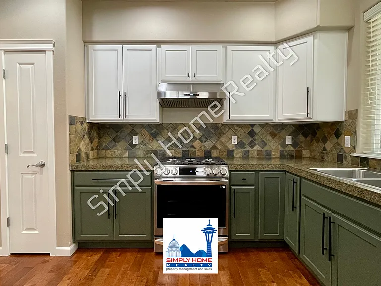 4661 Helena Ave SE — Photo 7