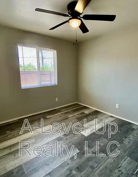 267 E 21st St #1 — Photo 17